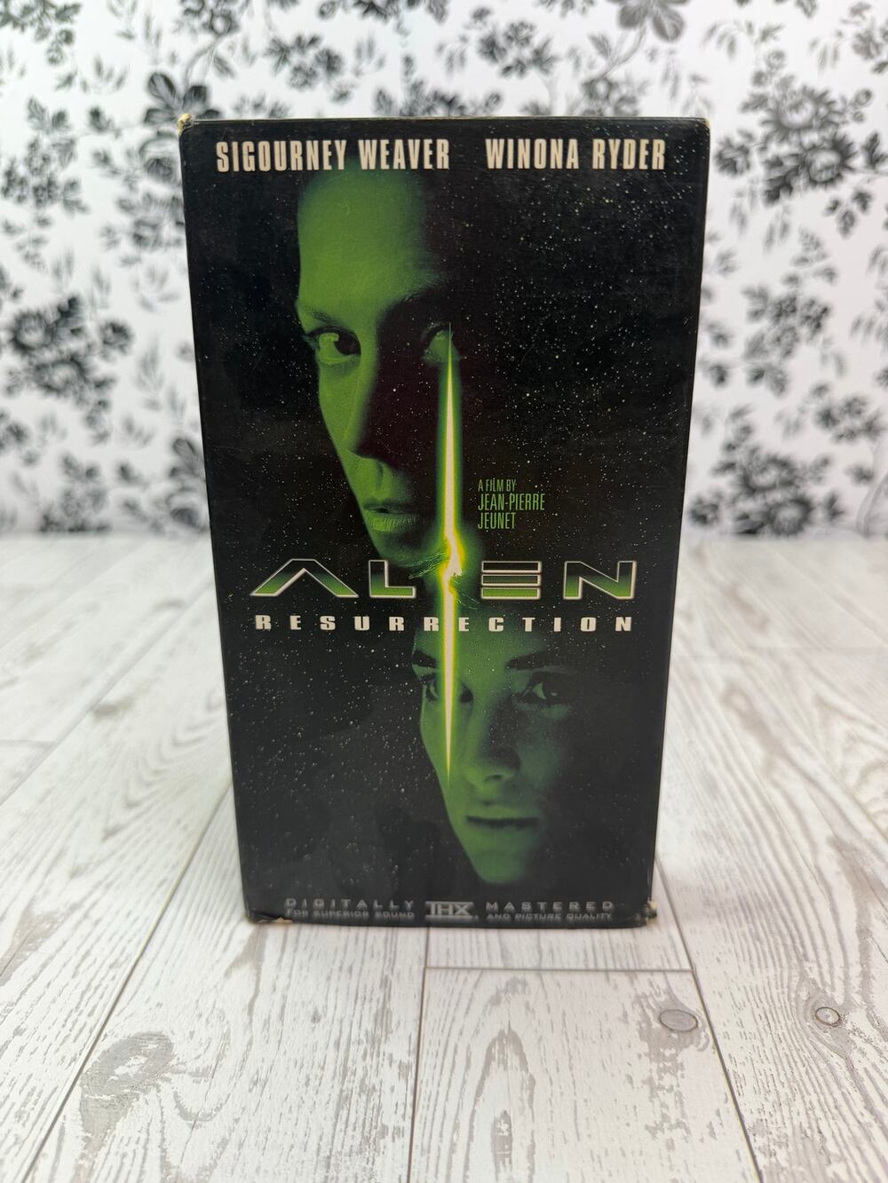 1997 ALIEN RESURRECTION VHS MOVIE HORROR/SCI-FI